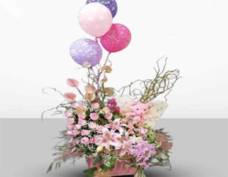 خرید سبد گل برای تبریک تولد نوزاد