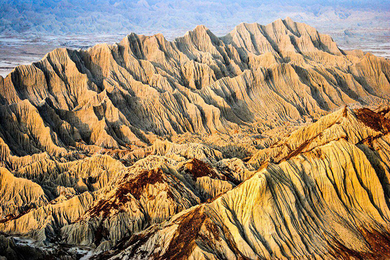 کوه‌های مریخی چابهار :