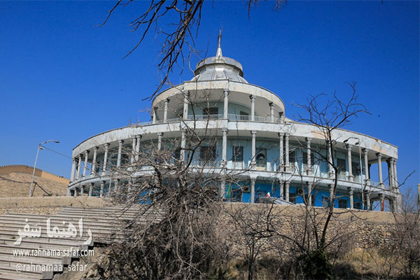 کاخ فرح‌آباد