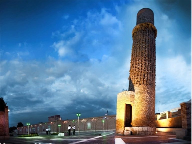 آشنایی با جاهای دیدنی خوی