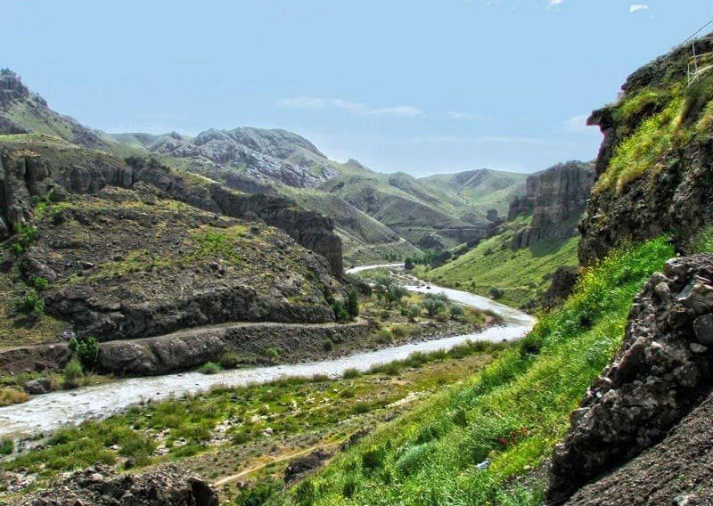 هوای میانه: شرایط آب و هوایی و بهترین زمان برای سفر