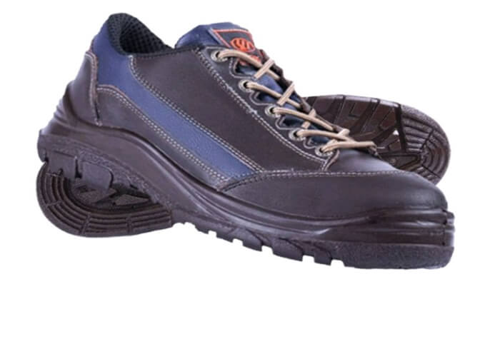 عرضۀ کفش ایمنی در برند های معتبر:فروشگاه رادین ایمن 3 عرضۀ کفش ایمنی در برند های معتبر:فروشگاه رادین ایمن