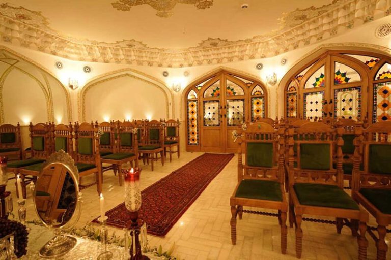 تالار عالی قاپو