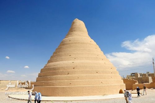 یخچال خشتی ابرکوه